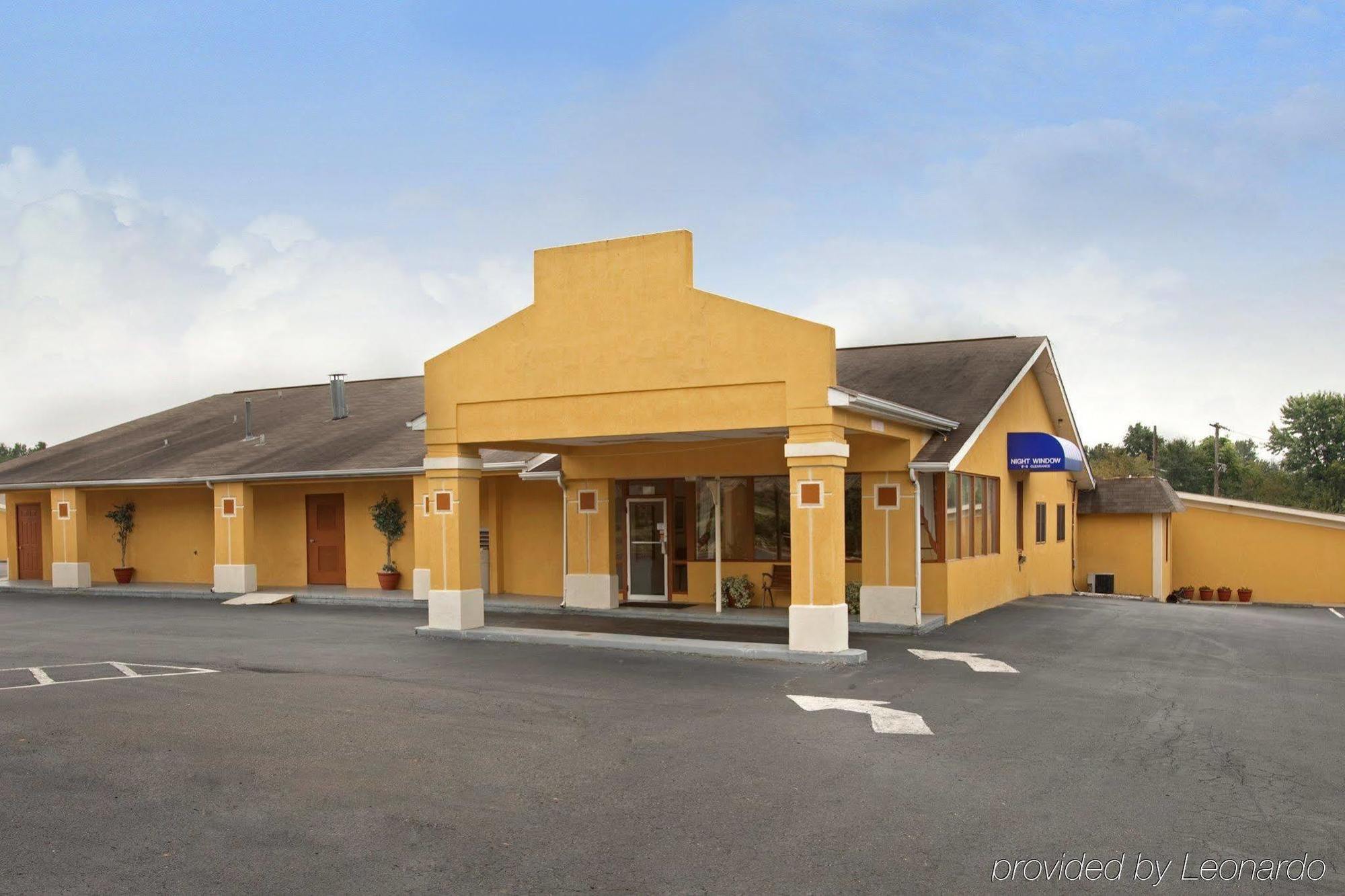 Governors Inn Shelby Buitenkant foto