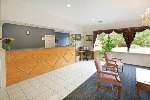 Governors Inn Shelby Buitenkant foto